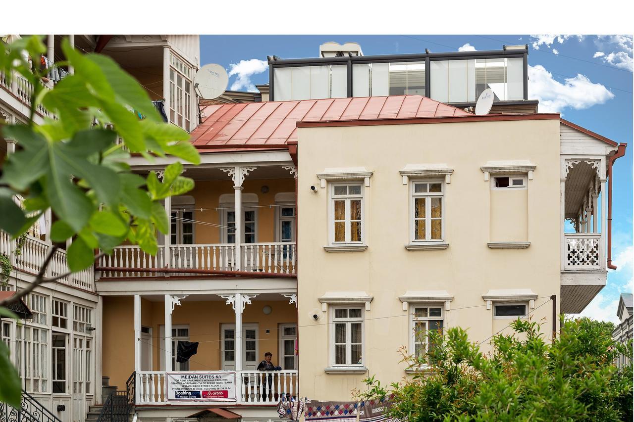 гостиница Meidan Suites Тбилиси Экстерьер фото