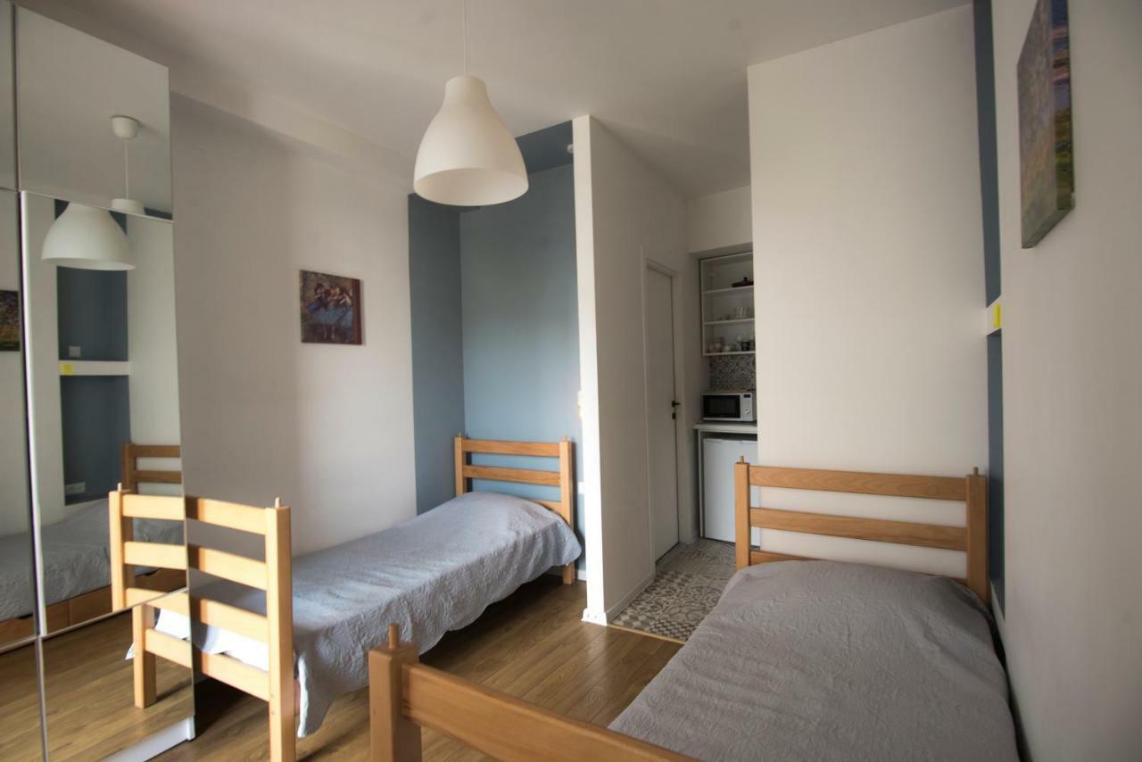 гостиница Meidan Suites Тбилиси Экстерьер фото