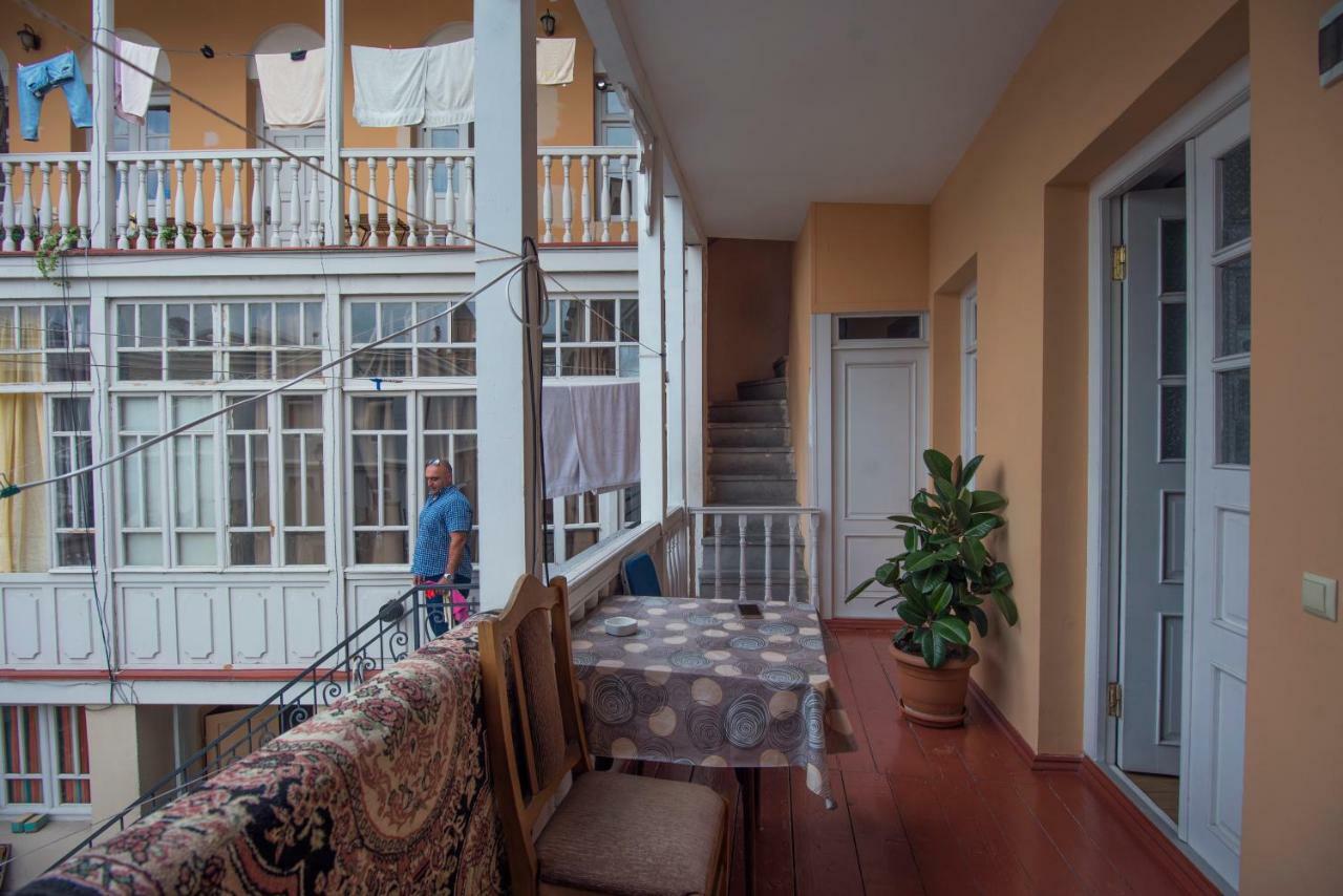 гостиница Meidan Suites Тбилиси Экстерьер фото