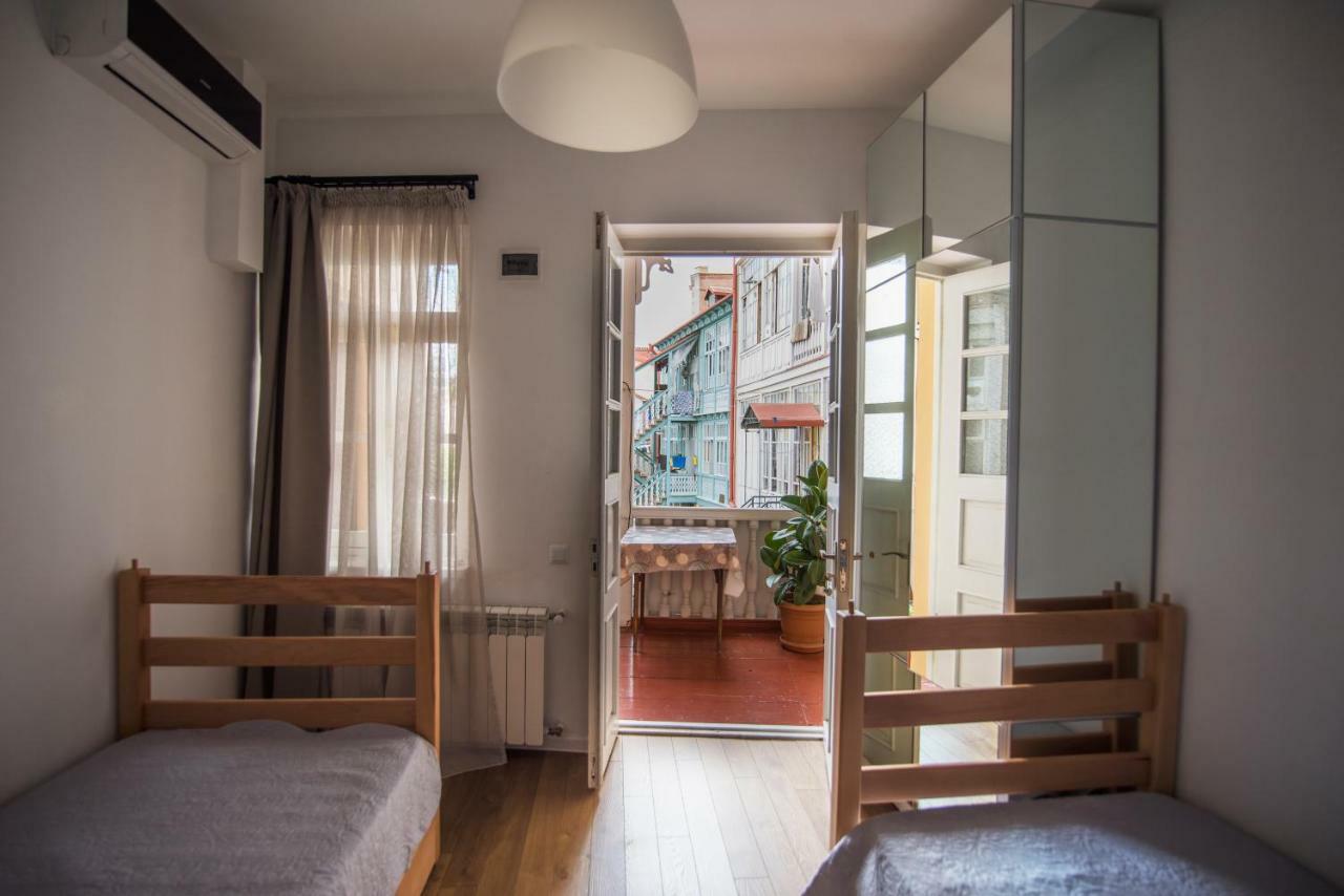 гостиница Meidan Suites Тбилиси Экстерьер фото
