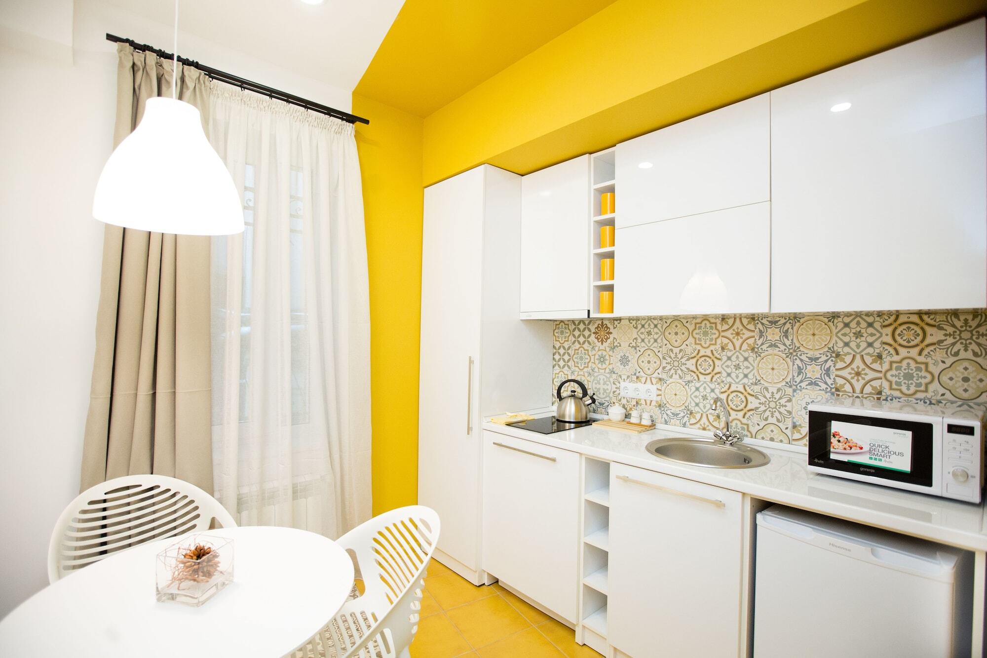 гостиница Meidan Suites Тбилиси Экстерьер фото
